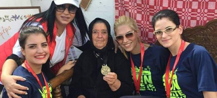 «Χρυσό» πήρε η «γιαγιά του Ημιμαραθωνίου Κρήτης» (εικόνες, βίντεο)
